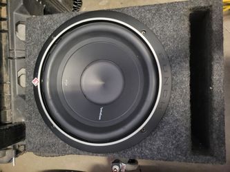 Rockford Fosgate 10inch subwoofer with box and amplifier.