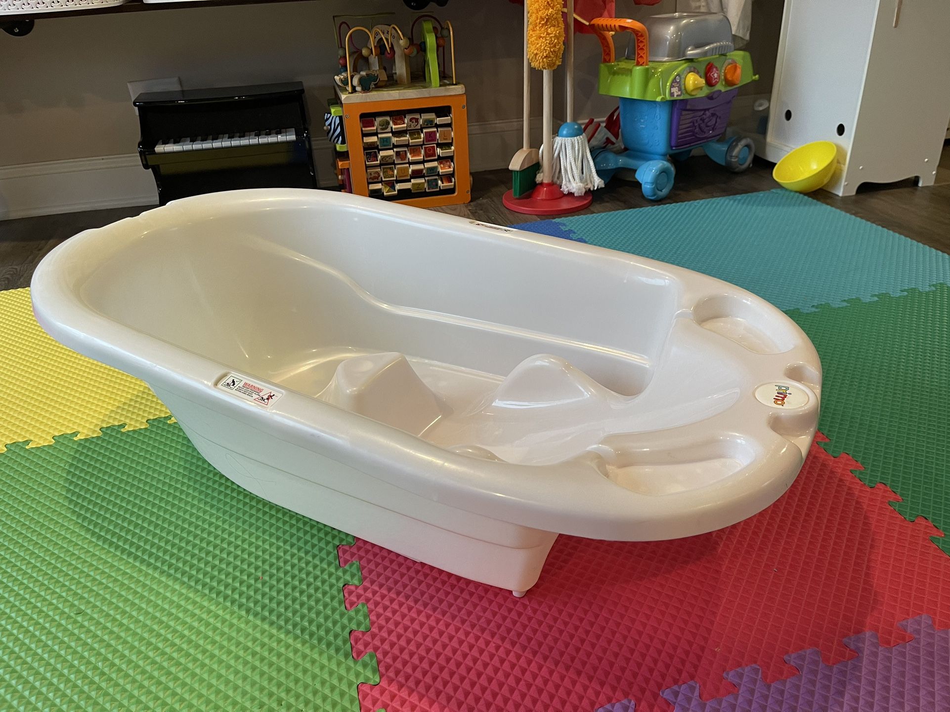 Primo Baby Bathtub