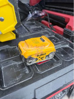 Dewalt 5ah battery 80$