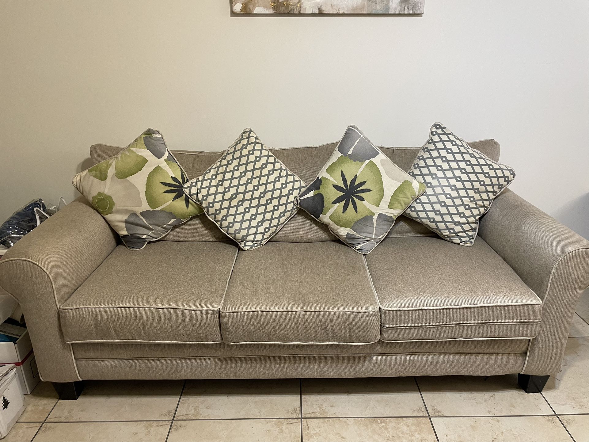 Beige Couch With Pillows