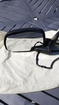 03-06 Sierra-silverado left (driver) mirror