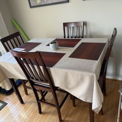 Dining Table & Chairs