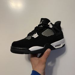 Jordan 4 White Thunder 