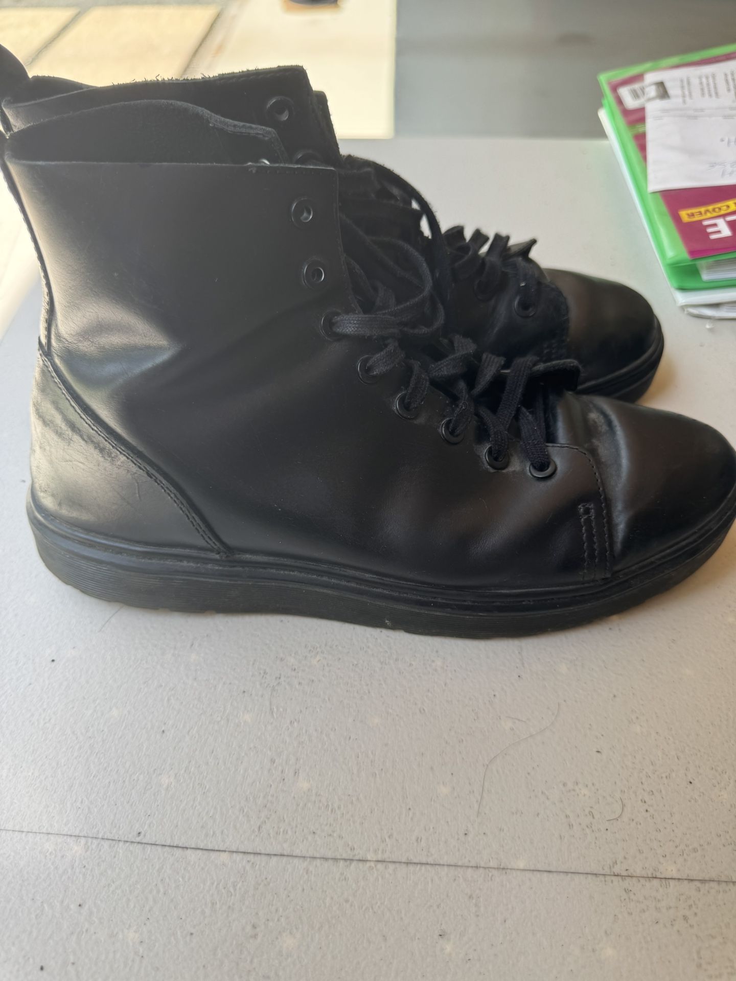 Dr. Martens Unisex Talib Boots - 11