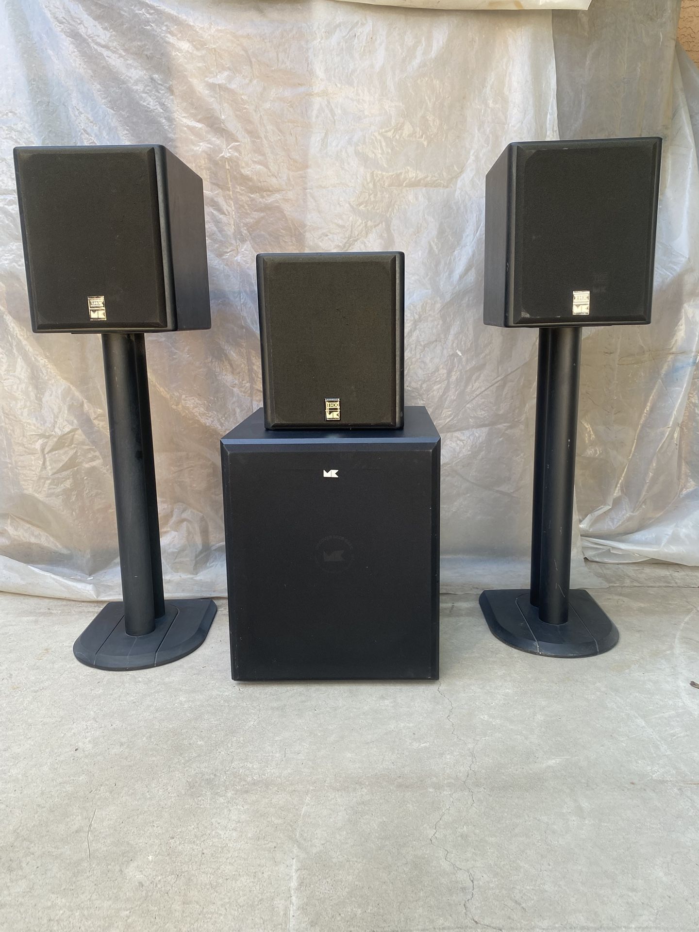 M&K Speaker