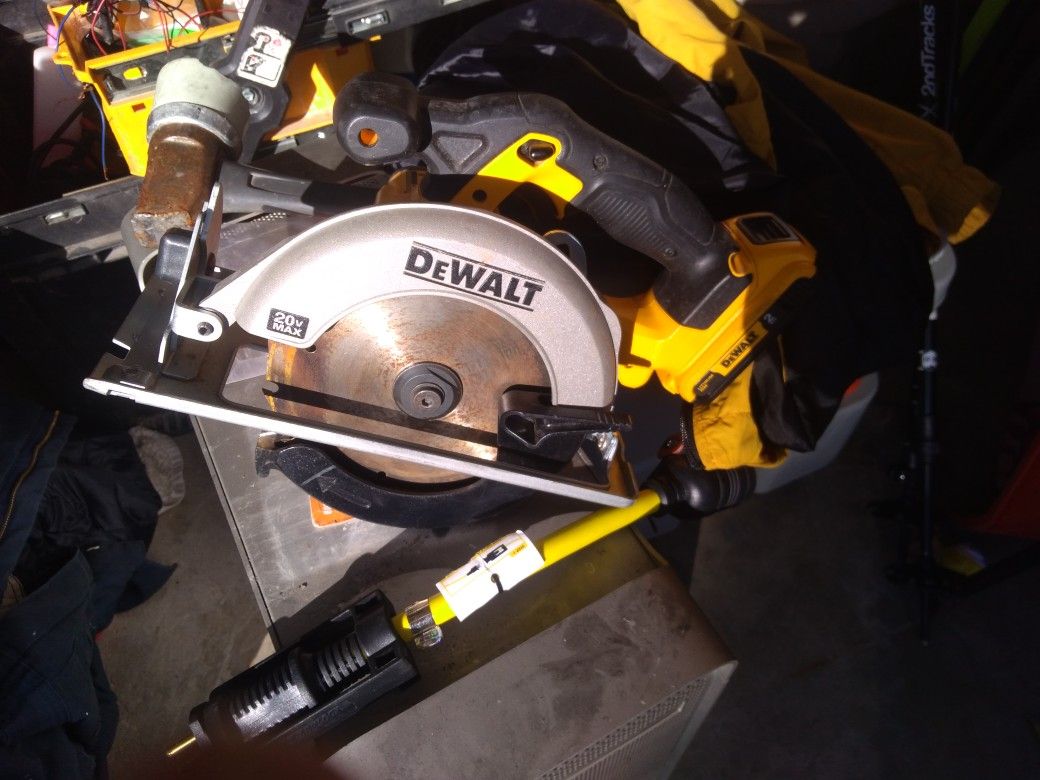 DeWalt skill saw 18v cordless