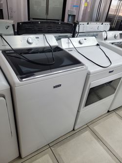 Maytag topload washer & gas dryer