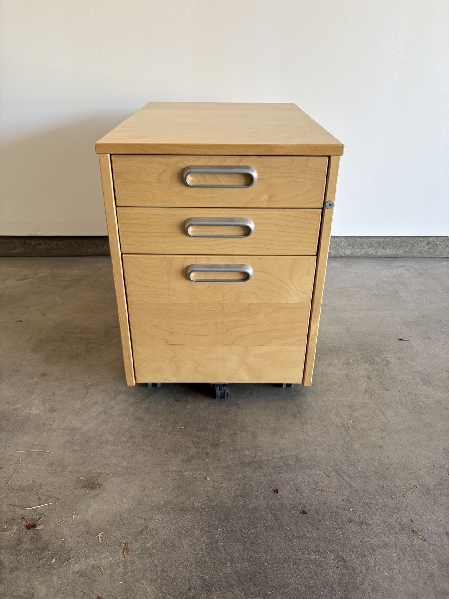 Filing Cabinet 