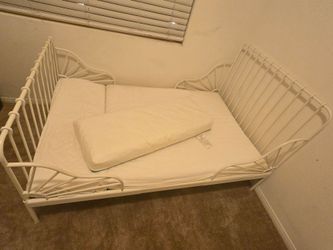 White Metal Extending Toddler Bed with Mattress