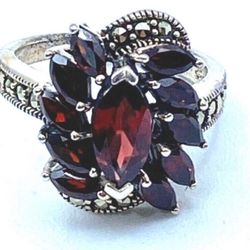 Vintage Garnet Ring 