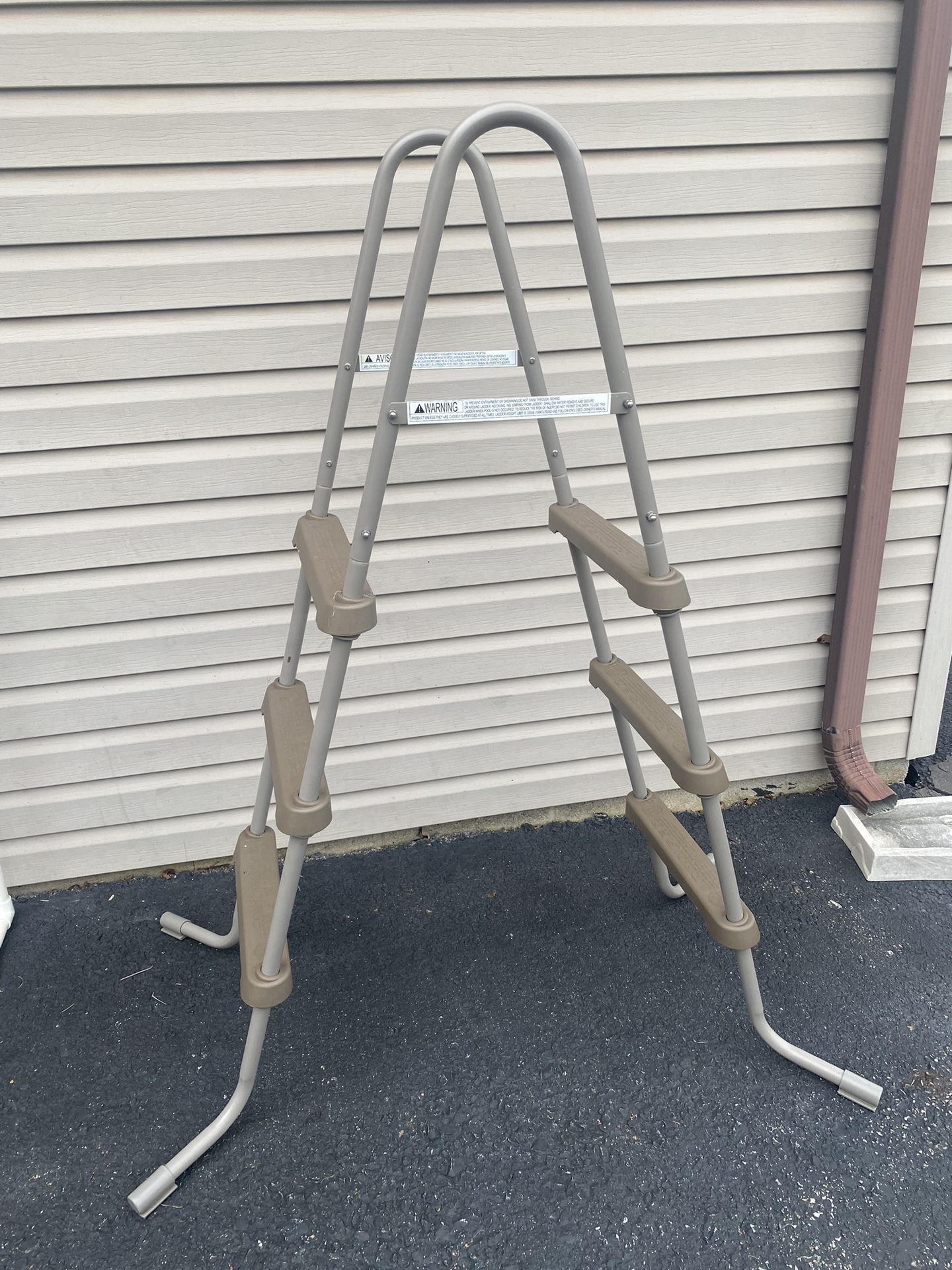 Pool Ladder