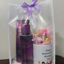 “Celebrate Her! The Perfect Women’s Day Gift” 	2.	“Make Her Smile! Special Gifts for Women’s Day” 	3.	“Because She Deserves It – Women’s Day Gifts