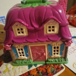 Doll House And Doll House Furniture Set