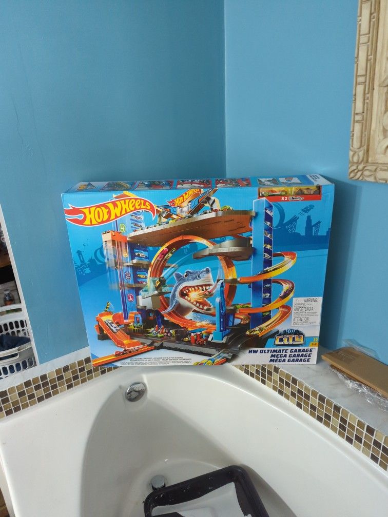 Hot Wheels Ultimate Garage City
