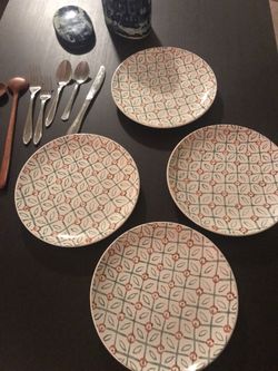 IKEA 4 plate