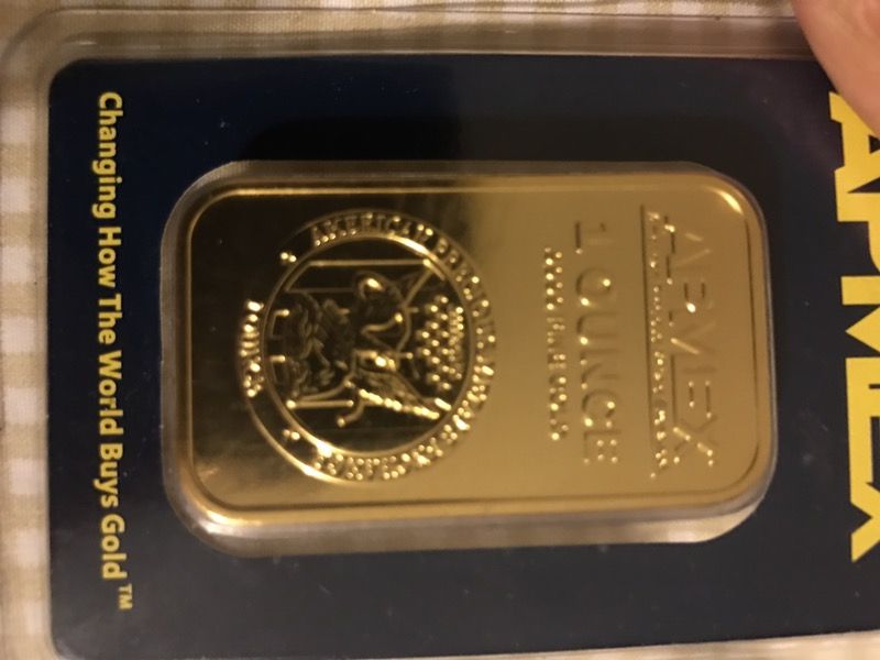 Gold oz bar. Seth is selling these as real gold ounce bars.