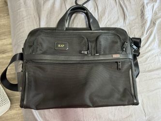 Tumi Alpha Compact Large Screen Laptop Brief