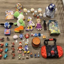 Super Mario Bros, Disney Figures And Plushy Lot 
