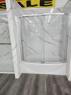 Bathtub & Glass Doors
