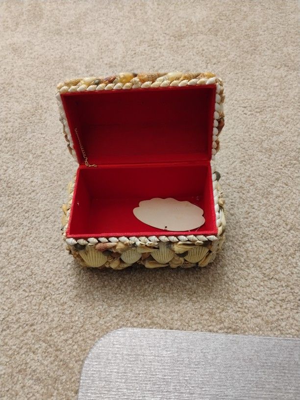 Vintage Shell Design Handmade Seashell Treasure Jewelry Box Phillipines