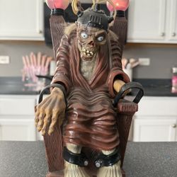 RARE original 1980s tales from the crypt crypt keeper toy