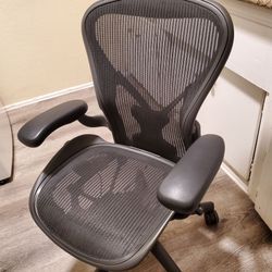 Herman Miller Aeron Chair Size B bassic