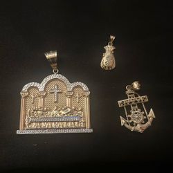 10k Gold Pendants 
