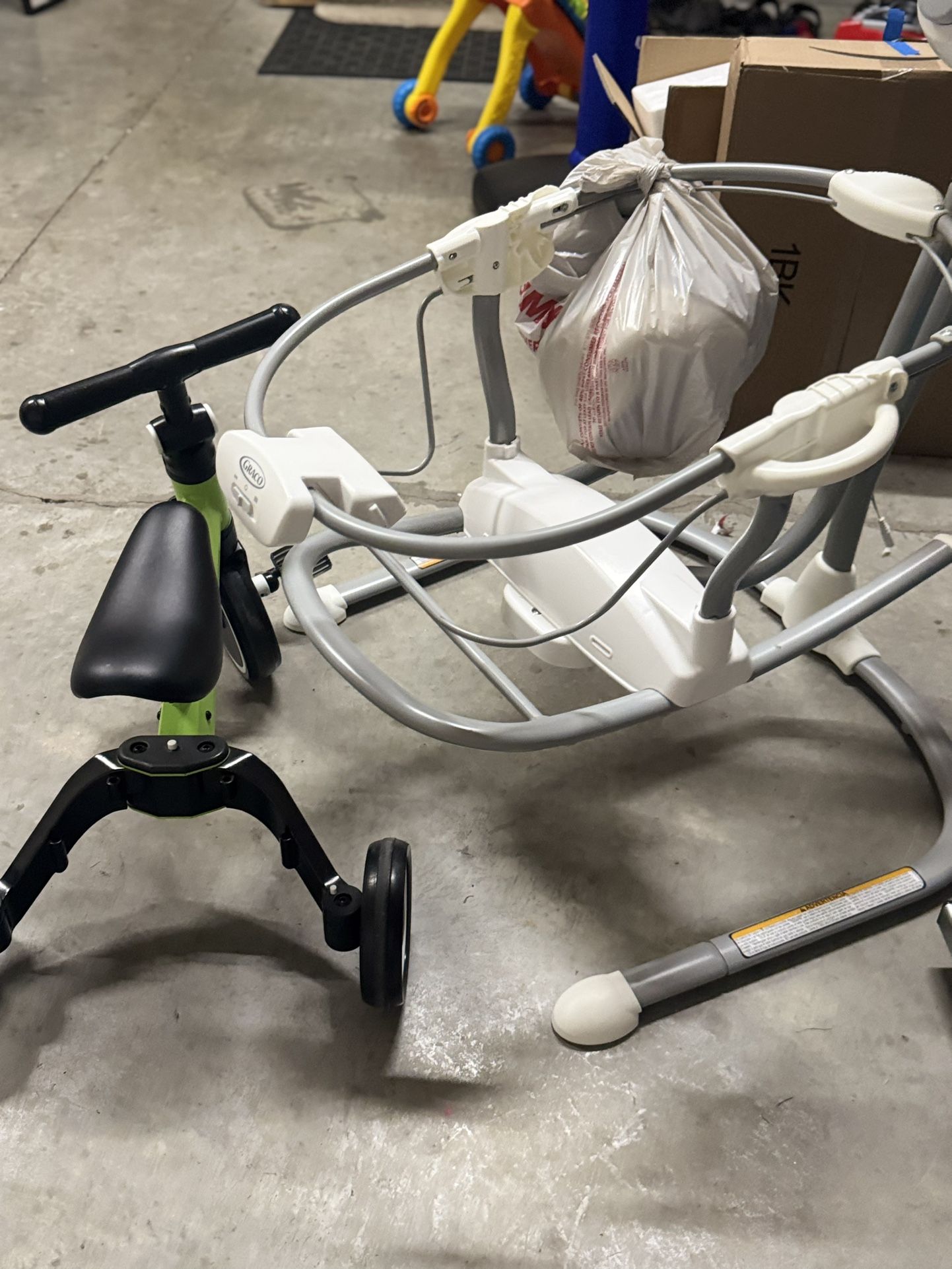 Baby swing, bike