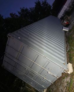 Container,     tamaño  40' × 8' x 9'