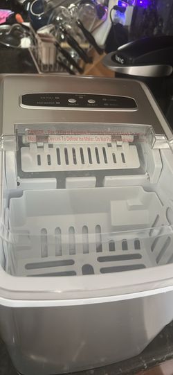 Ice maker