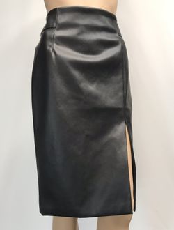 H&M black skirt BNWT Size 6