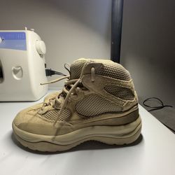 Yeezy Desert boots size 8.5