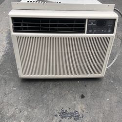 Very Good Condition Sharp Air Conditioner 