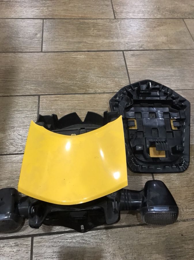 Honda cbr 1000rr back seat and undertail