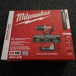 Milwaukee 3601-21P M18 Compact Cordless Brushless 1/2" Drill/Driver Kit