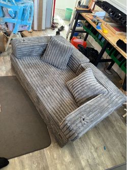 Sofa/ futon/ accordion sleeper couch