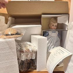 Trisha Romance Porcelain Doll LITTLE FAMILY TANYA 13" 930/15000 Mint COA/Box