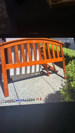 Like New Footboard and Headboard/Frame