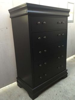 Tall black dresser--Solid Wood -- Great Condition!! (Tall 54" Long 38" Deep 20")
