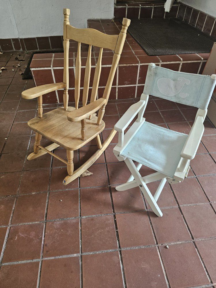 2 Kids Chair