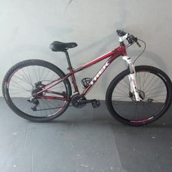 BICYCLE TREK 24 SPEED SIZE 29 BRAND NEW 
