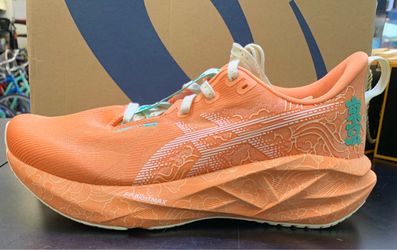 Asics Womens Size 11/ Mens Size 9.5 Runners, New in Box!