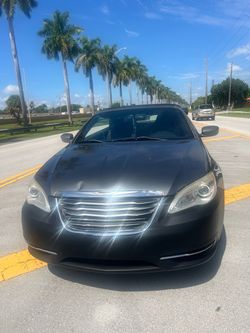 2013 Chrysler 200