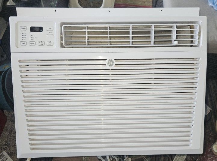 GE Extra Large Window AC
