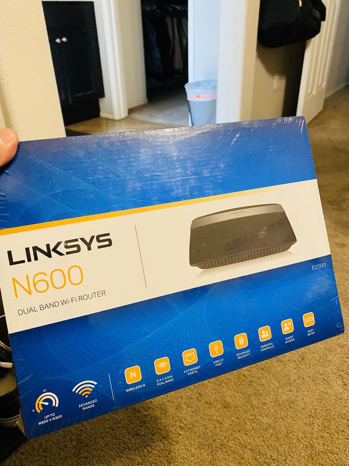 Linksys n600 WiFi router