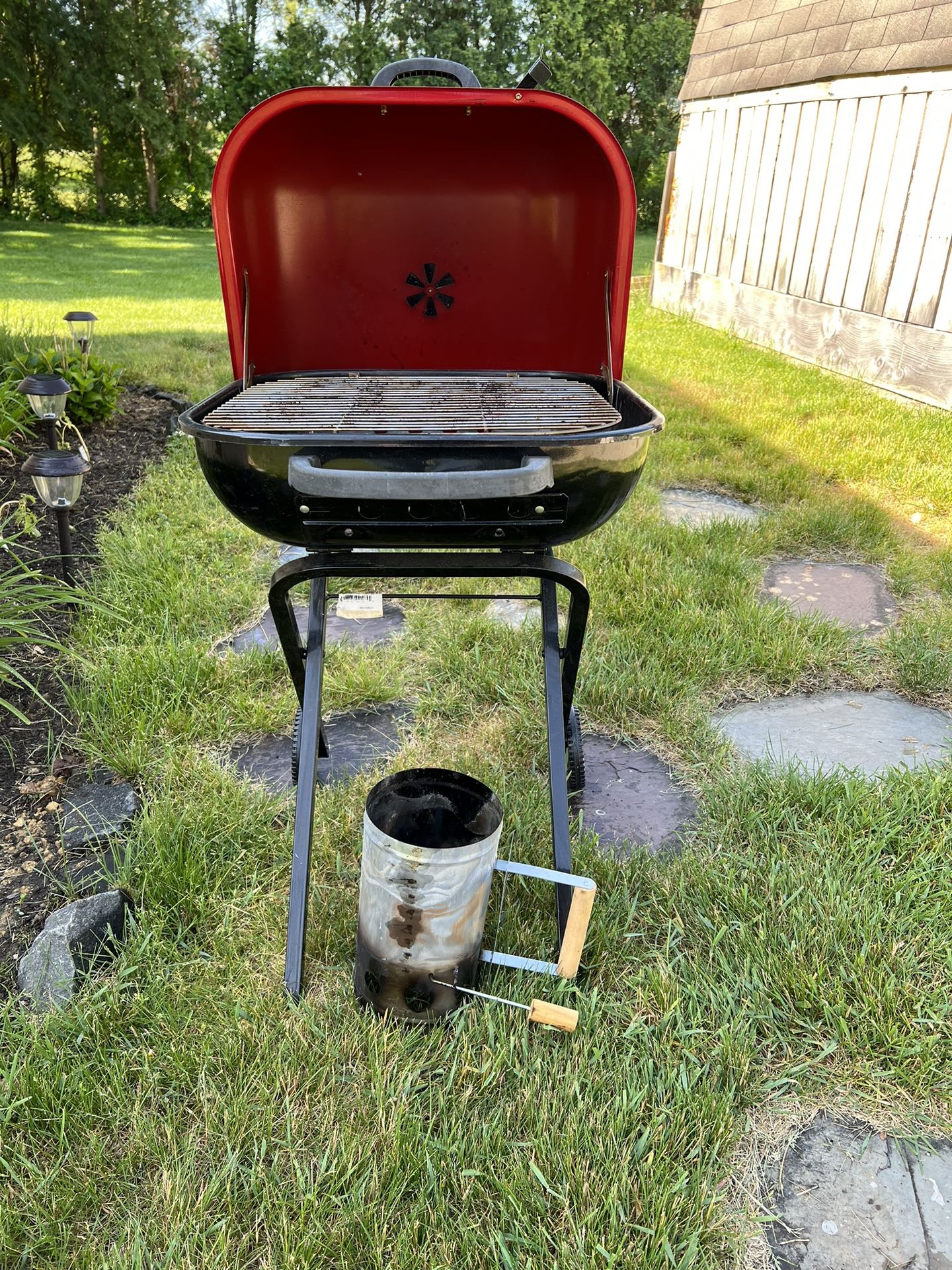 Ausie Charcoal Grill for Sale in Freehold, NJ OfferUp