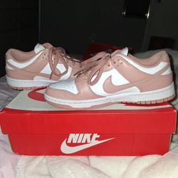 Nike dunks- color rose whisper