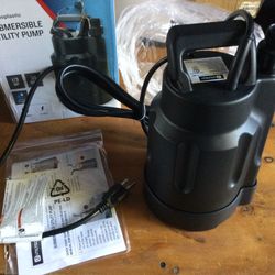 $40.00  Utilitech 1/3 HP Submersible Thermoplastic Utility Pump.  10ft Power Cord. (pick Up South Gate)