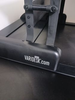 Standing  desk