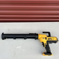 DEWALT 20V MAX Cordless 29 oz / 600 ml Adhesive Gun (Tool Only)